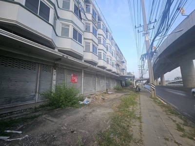 ขายด่วน! ทรัพย์หลุดขายฝากใกล้เซ็นทรัล ศาลายา – อาคารพาณิชย์ 4 ชั้