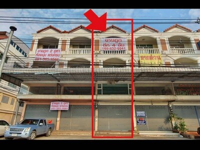 ขายหรือให้เช่า อาคารพาณิชย์ 3 คูหา ติดถนนพุทธสาคร กระทุ่มแบน สมุท