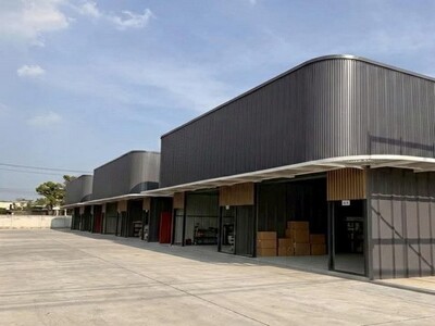 เช่าโกดัง พร้อม ออฟฟิศ ทำเลเอกมัย – เลียบด่วนรามอินทรา