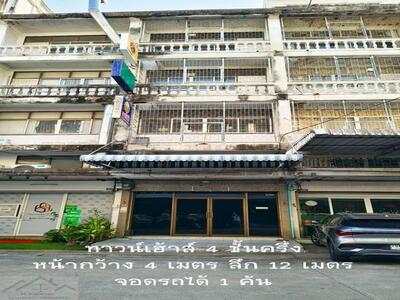  ให้เช่าอาคารพาณิชย์ 4.5 ชั้น 240 ตร.ม. ซอยภูมิจิตร สุขุมวิท 46 