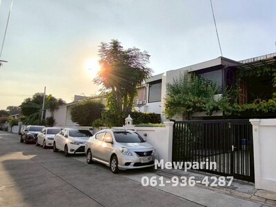 ขายโฮมออฟฟิศ ทาวน์อินทาวน์ ขนาด 131 ตร.วา 2 ชั้น