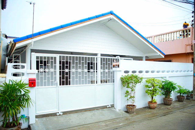 Renovated Makro Robinson 7/11 บ้านเดี่ยว PASEO ลาดกระบัง 30-38 2นอน 3จอดรถ 40ตรว.160ตรม.สุวรรณภูมิ
