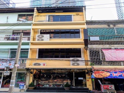 ให้เช่าอาคาร 4 ชั้น ซอยสุขุมวิท 22 ทำเลเหมาะทำโฮสเทล ร้านนวด คาเฟ
