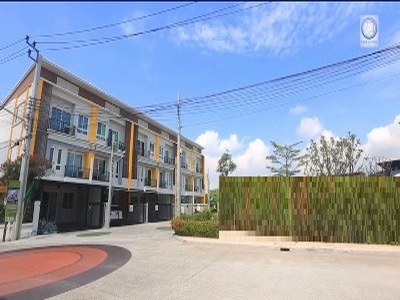 ทาวน์โฮม 3ชั้น 24ตร.วา.APLลาดกระบัง 4.3กม รพ.จุฬารัตน์ 8 400ม. 