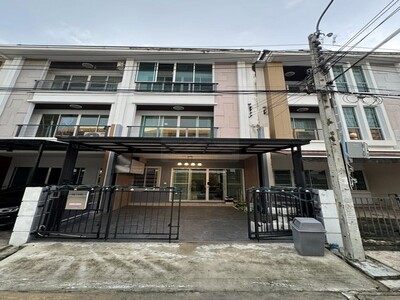 ให้เช่าทาวน์โฮม 3 ชั้น 3 นอน บ้านกลางเมืองสาทร-ตากสิน2 ใกล้ BTSวุ