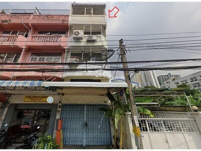 ขาย อาคารพาณิชย์ 4.5 ชั้น ถนนกรุงธนบุรี เนื้อที่ 25 ตร.ว.