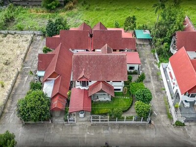 7 Bedroom Family Home In San Sai Near Mae Jo University