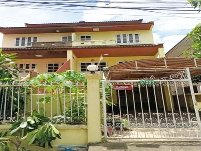 ทาวน์โฮม 3 ชั้น มบ.ประชานิเวศน์2 ระยะ3 ใกล้โรงเรียนประชาอุปถัมภ์