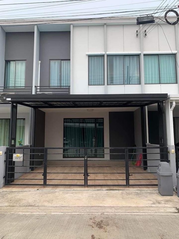  BH2426 ให้เช่าทาวน์เฮ้าส์ 2ชั้น  หมู่บ้านพลีโน่ชัยพฤกษ์-แจ้งวัฒนะ2 ใกล้โรบินสัน ราชพฤกษ์
