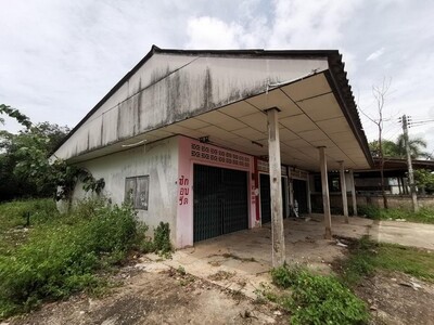 ขาย ที่ดินพร้อมสิ่งปลูกสร้าง บ้านนา ชุมพร