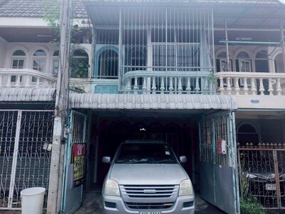 ทาวน์เฮ้าส์  2 ชั้น 17.1 ตร.วา   ทำเลทอง ใกล้เซ็นทรัลนครสวรรค์