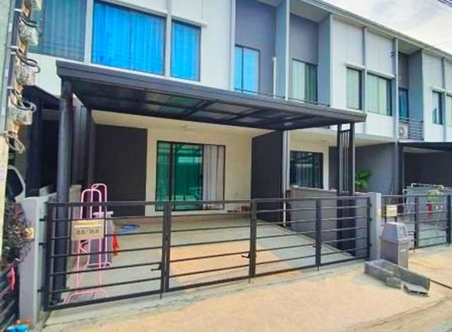 ถ.ชัยพฤกษ์ ให้เช่าทาวน์โฮม 2 ชั้น สมบัติบุรี 3 นอน 2 น้ำ ตลาดบัวทอง 4 แอร์ 2 จอดรถ  18 ตรว.150 ตรม.