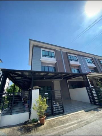 EPL-HR2977 ให้เช่าทาวน์โฮม ลาดพร้าว 126 ใกล้เดอะมอลล์บางกะปิ โครงการเดอะคอนเนคอัพ 3 THE CONNECT UP3 พื้นที่ใช้สอย 180 ตารางเมตร บ้านหลังมุม