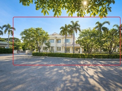 วัชรพล 152ตร.วา  500ตร.ม. ให้เช่า คฤหาสน์หรู 2 ชั้น 2 หลังใหญ่ติด