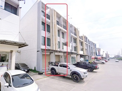 ตลาดนครฉลองกรุง500ม. หน้านิคม ติดถนนใหญ่  ซ.ฉลองกรุง 24-35  