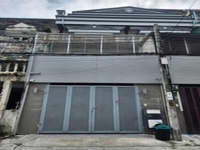 ทาวน์เฮ้าส์ 3 ชั้น บ้านนอกโครงการ ซอยประชาอุทิศ 91