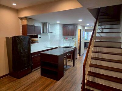 ขายคอนโดมิเนียมชิดลม สมคิดเพลส ซอยสมคิด ราคาดีที่สุดติดต่อ 