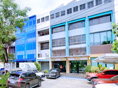 เหมาะสำหรับทำธุรกิจ ตลาดเอซี ลำลูกกา 1.2 กม. อาคารพาณิชย์ 4.5 ชั้