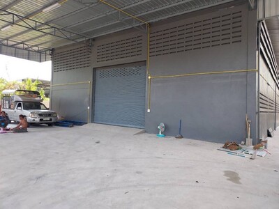 ให้เช่า โกดัง พึ่ง renovate ถนน พุทธบูชา บางมด เขตบางขุนเทียน กรุ