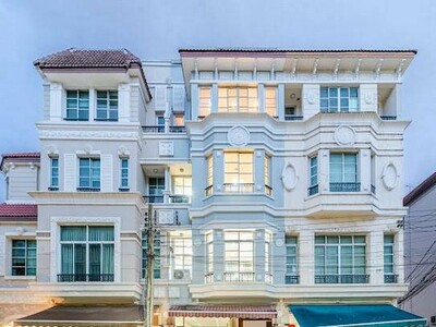 ให้เช่าทาวโฮม ถนนรัชดาภิเษก บ้านกลางเมืองเดอะปารีส รัชวิภา