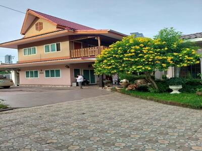 ขายที่ดินพร้อมบ้าน 3 หลัง 359 ตรว. ย่านสุขุมวิท71 ปรีดี 14 