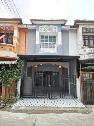 หมู่บ้านนันทิชา3  ติดถนนใหญ่บางกรวย​ไทรน้อย   ตกเเต่งพร้อมอยู่  