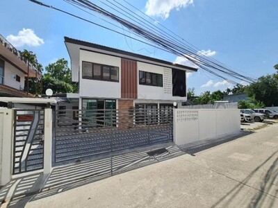 ให้เช่าบ้านเดี่ยว 2 ชั้น 92 ตรว.โชคชัย4 ลาดพร้าววังหิน ใกล้เลียบด