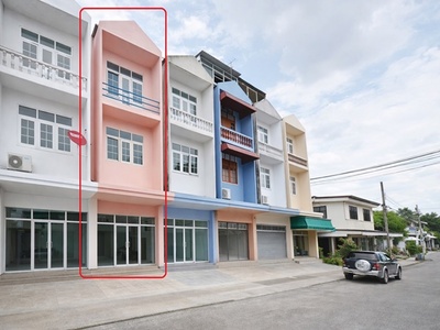 แจส กรีน วิลเลจ รามคำแหง 150ม. อาคารพาณิชย์ 3 ชั้น 3 นอน  MRT เคห