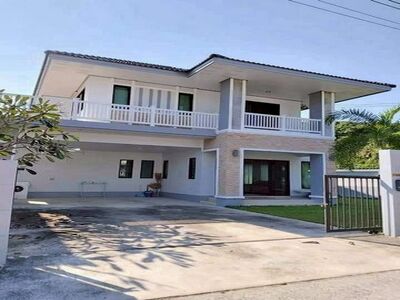 บ้านว่างให้เช่า 40,000 บาท เฟอร์นิเจอร์ครบ ทำเลดี ใกล้กาดฝรั่ง​
