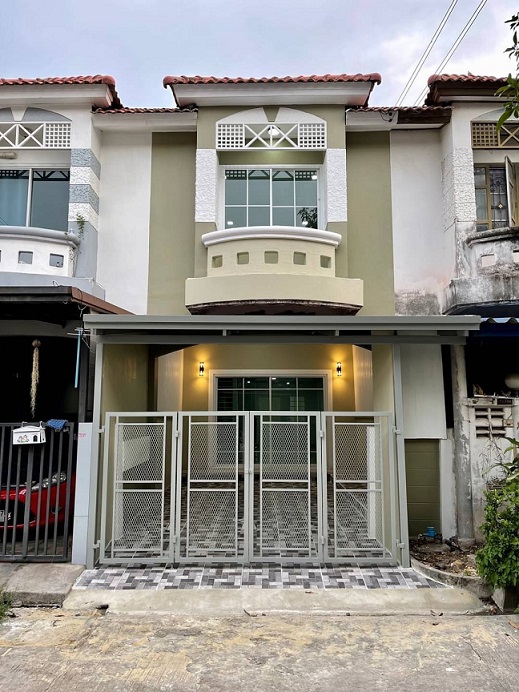 ขายทาวน์เฮาส์ หมู่บ้าน ปิยวรารมย์ เฟส2 ตกแต่งใหม่ทั้งหลัง สวยพร้อมเข้าอยู่ ทำเลดี 