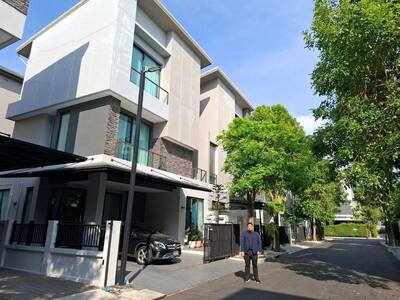 ขายบ้านหรู รีโนเวทใหม่ทั้งหลัง | บ้านกลางเมือง Classe เอกมัย-รามอ