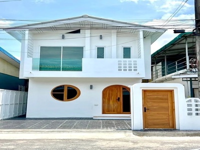 จตุโชติ16-22 ให้เช่าบ้านเดี่ยว 2 ชั้น ใหม่ 2ชั้น  ตลาดวงศกร สายไห