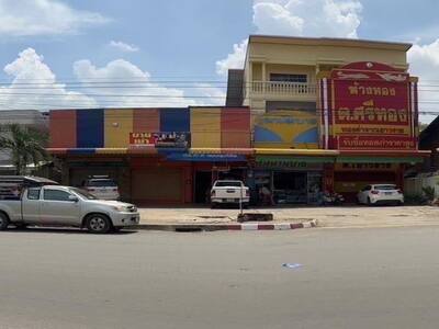 ขายห้างทอง ต.ศรีทอง! อาคารพาณิชย์ทำเลศักยภาพสูง 