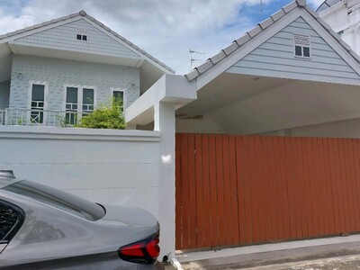 ให้เช่า บ้านเดี่ยว2ชั้น พื้นที่64 ตรว.อยู่ถนน พระราม9 