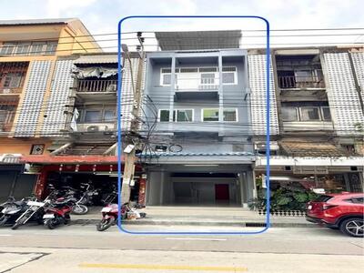 ให้เช่าตึกแถว3.5ชั้น 308 ตรม.ใกล้สี่แยกเหม่งจ๋าย ใกล้MRTศูนย์วัฒน
