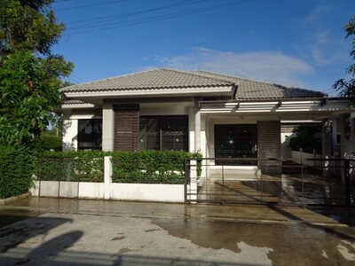 ขายบ้านเดี่ยวมือสองนิคมพัฒนา  โครงการพรภิรมย์ มาบข่า  ระยอง