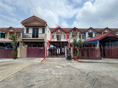 ขายด่วน ทาวน์เฮ้าส์ ฟลาวเวอรี่โฮม ซอยวัดสลักเหนือ 