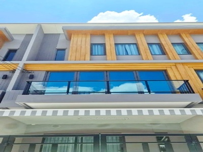 ทาวน์โฮม 3ชั้น รพ.สิรินธร  เฉลิมพระเกียรติร.9 ARLบ้านทับช้าง 900ม