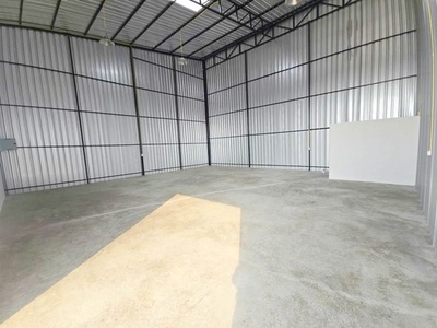 อบต.ลำโพ ตลาดส.สุนีย์ 2.6กม. โกดังสร้างใหม่  100 ตร.ม.25 ตร.วา. 