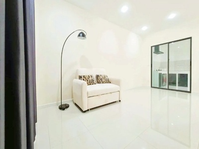 เฉลิมพระเกียรติร.9 ARLบ้านทับช้าง 900ม. เช่าทาวน์โฮมพรีเมี่ยม 3ชั