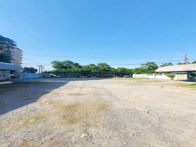 ขายถูกที่ดินเปล่า ซอยอ่อนนุช54 เข้าซอย 450 ม.  เนื้อที่ 256 ตรว.