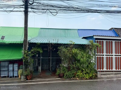 ทาวน์เฮ้าส์ 1 ชั้น ซอยวัดวังหิน 7 ถนนสุขุมวิท-ศรีราชา ชลบุรี