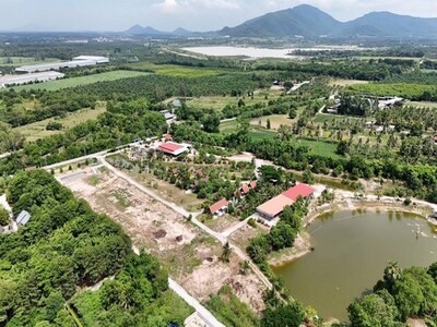 ขายที่ดินบ้านบึงชลบุรี ขายที่ดิน 8 ไร่ 1 งาน 77 ตารางวา