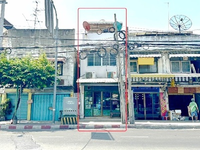 ให้เช่าอาคารพาณิชย์ 3 ชั้BTSสุรศักดิ์ 900ม.น 220 ตร.ม.18 ตร.วา. ค