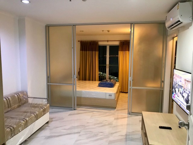 คอนโด ลุมพินี เพลส รามอินทรา-หลักสี่ 34ตร.ม. 1 BEDROOM 10500 บ. ใกล้กับ - Hot!! -