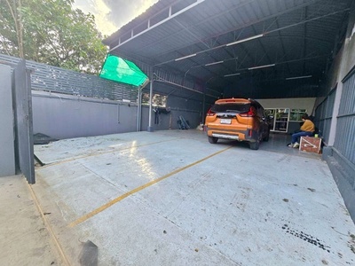 พร้อมบ้าน 3 หลัง  70ตรว.MRT  บางชัน 800 ม.ให้เช่า-ขายโกดัง 