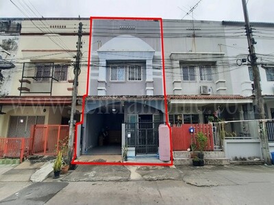 ทาวน์เฮ้าส์ หมู่บ้าน รังสิตการ์เด้นวิลล์ รังสิต - นครนายก คลองสี่