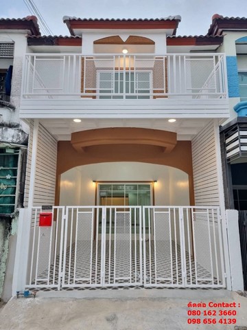 ขายทาวน์เฮ้าส์สวยๆ ตกแต่งใหม่ น่าอยู่มากๆ หมู่บ้านปิยวรารมย์ เฟส 3 บางบัวทอง นนทบุรี 